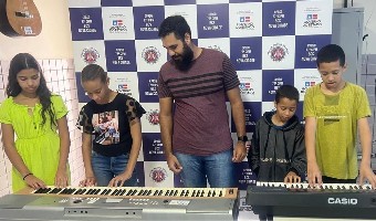 ACORDES MÁGICOS TECLADO